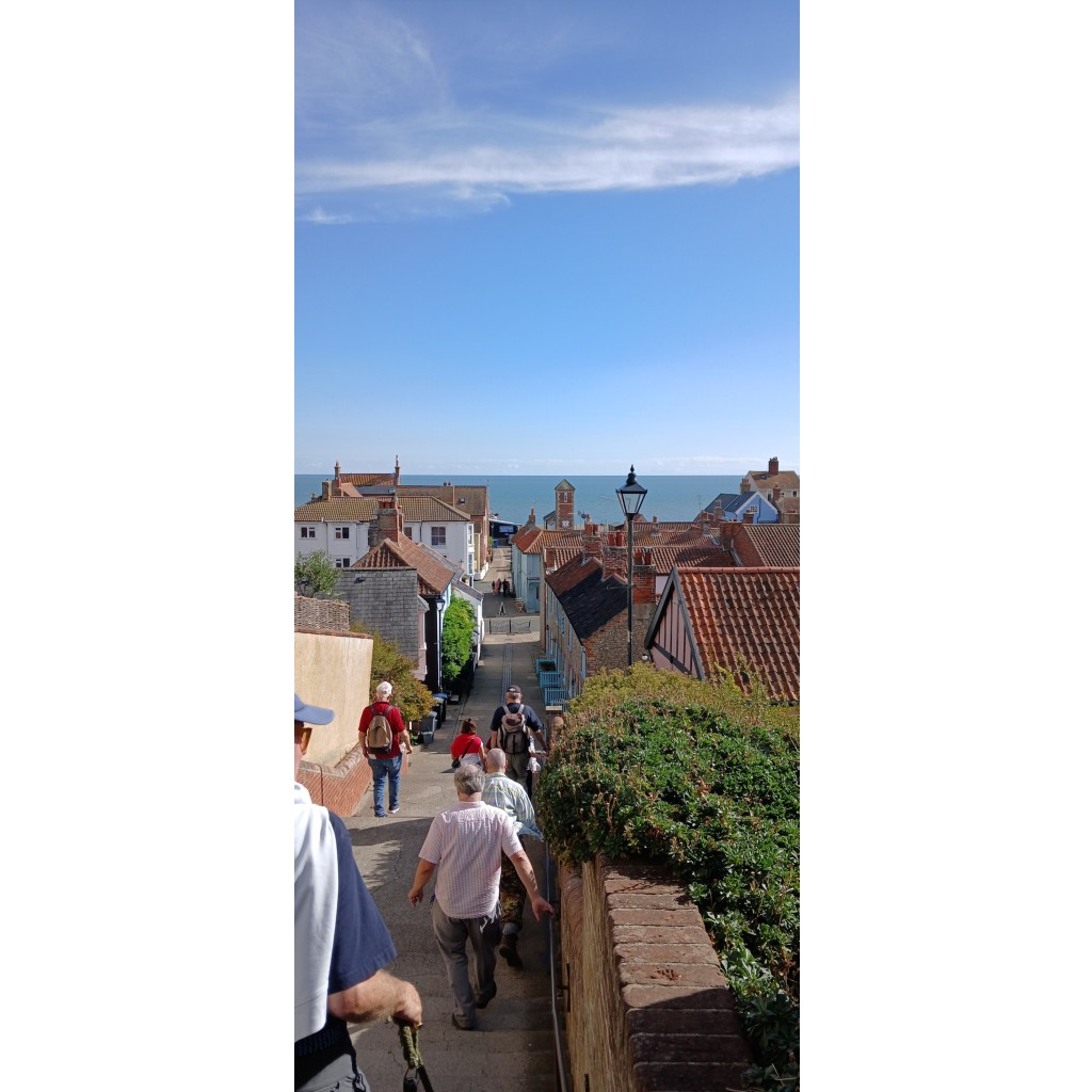 Steps down to the High Street